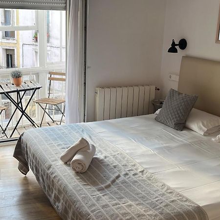 Pension Boutique Dona Urraca Burgos Bagian luar foto