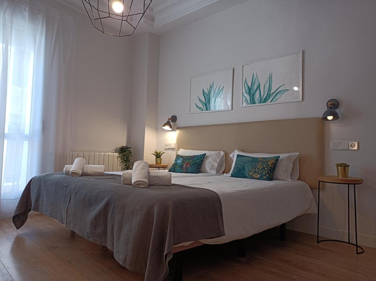 Pension Boutique Dona Urraca Burgos Bagian luar foto