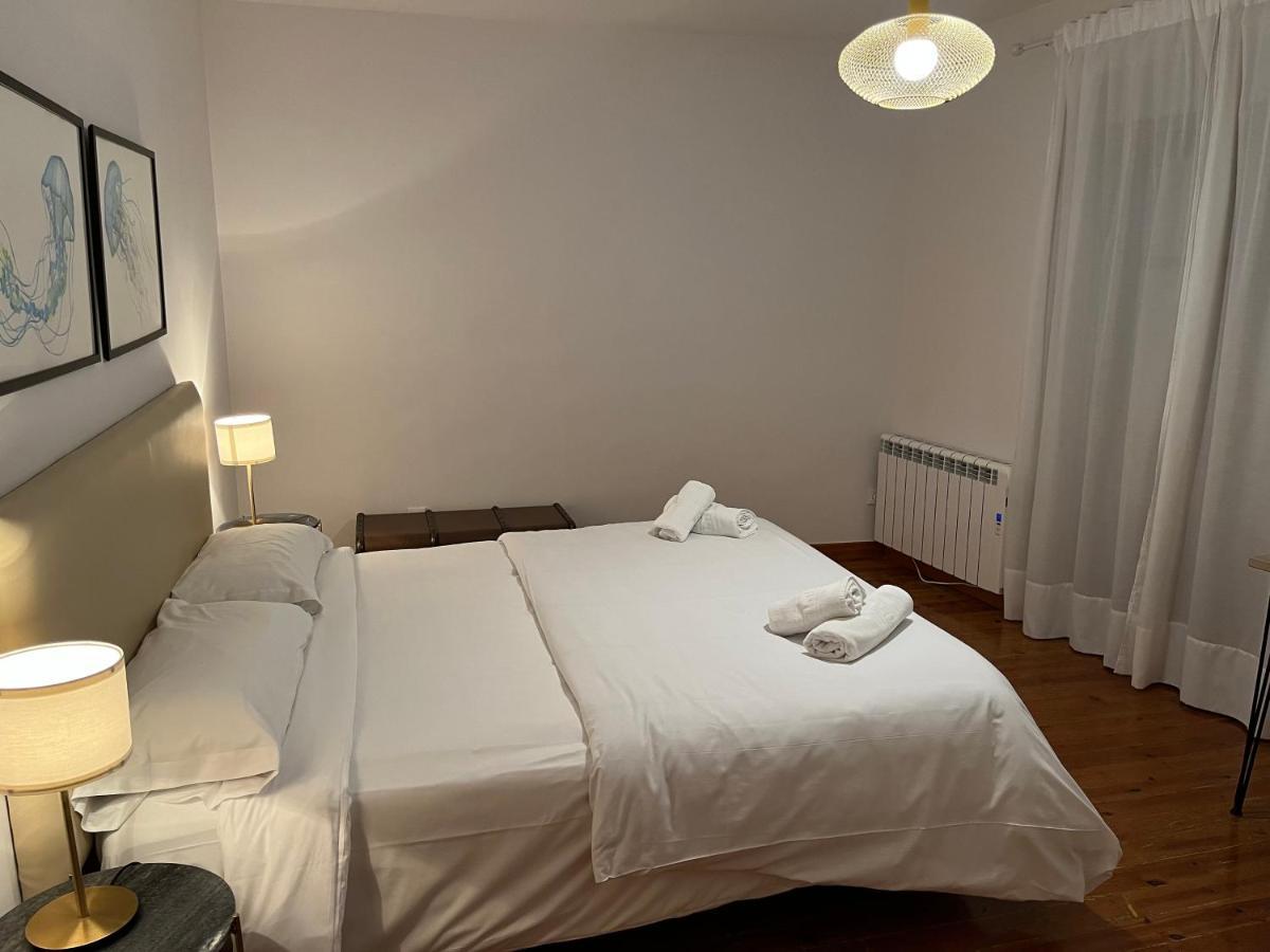 Pension Boutique Dona Urraca Burgos Bagian luar foto