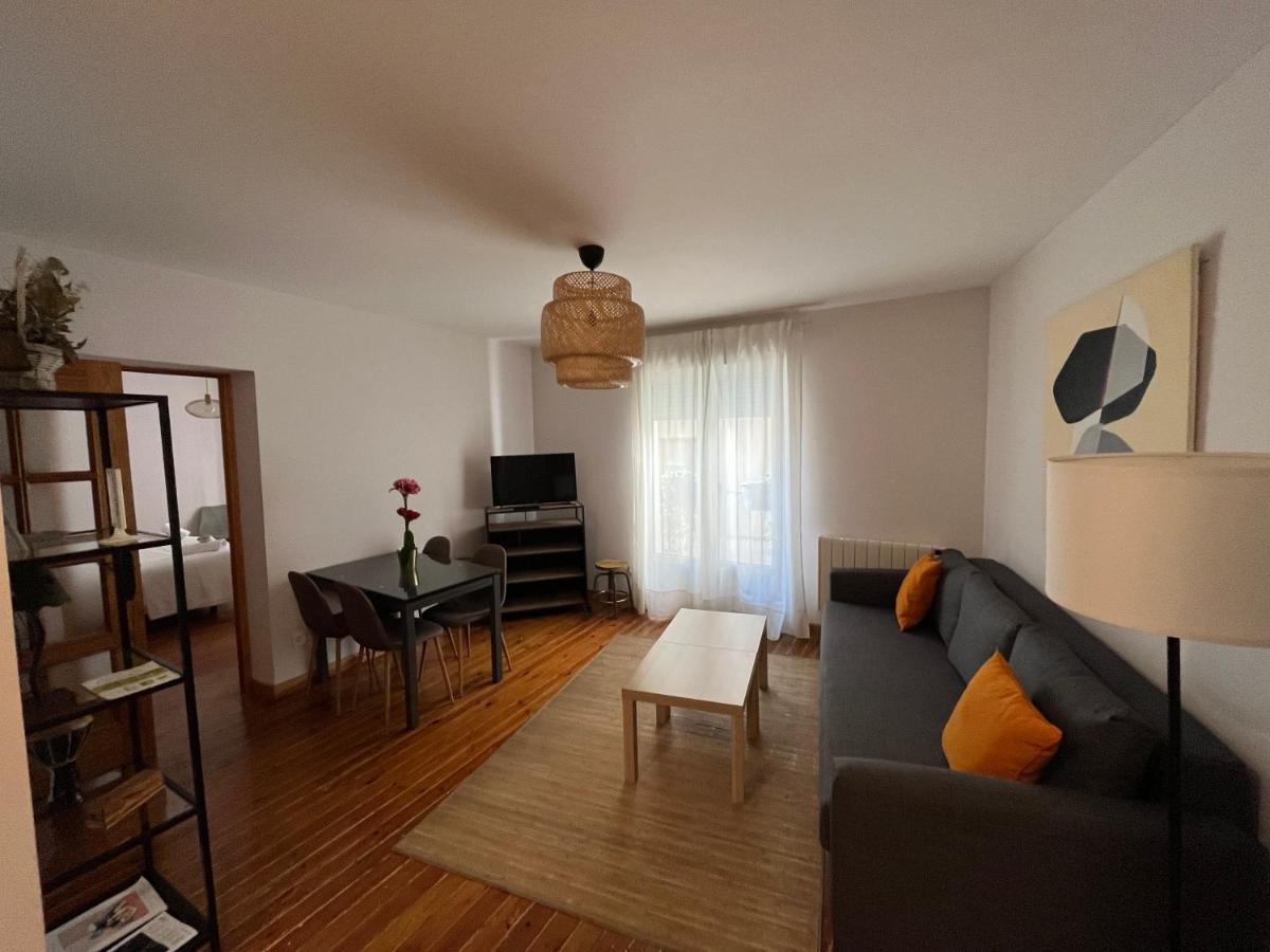 Pension Boutique Dona Urraca Burgos Bagian luar foto